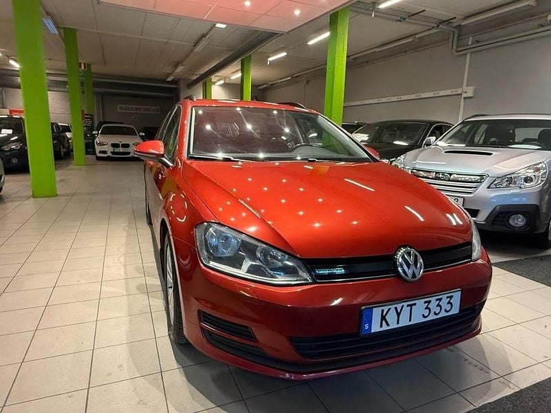 Begagnad VW Golf VII 110 HK (80 kW) 2014 Röd Kombi