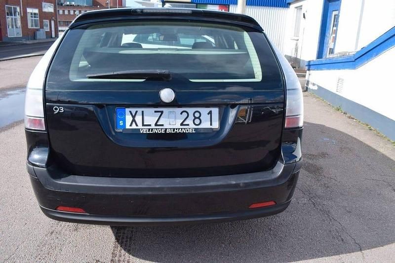 Begagnad Saab 9-3 Linear 123 HK (90 kW) 2006 Svart Kombi