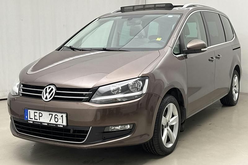 Brun Begagnad 2011 VW Sharan Minibuss | 98 000 kr (Bra pris) - Bild 1/4