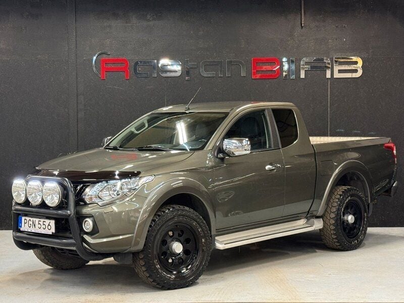 Grön Begagnad 2017 Mitsubishi L200 Pickup | 200 000 kr (Bra pris) - Bild 1/4