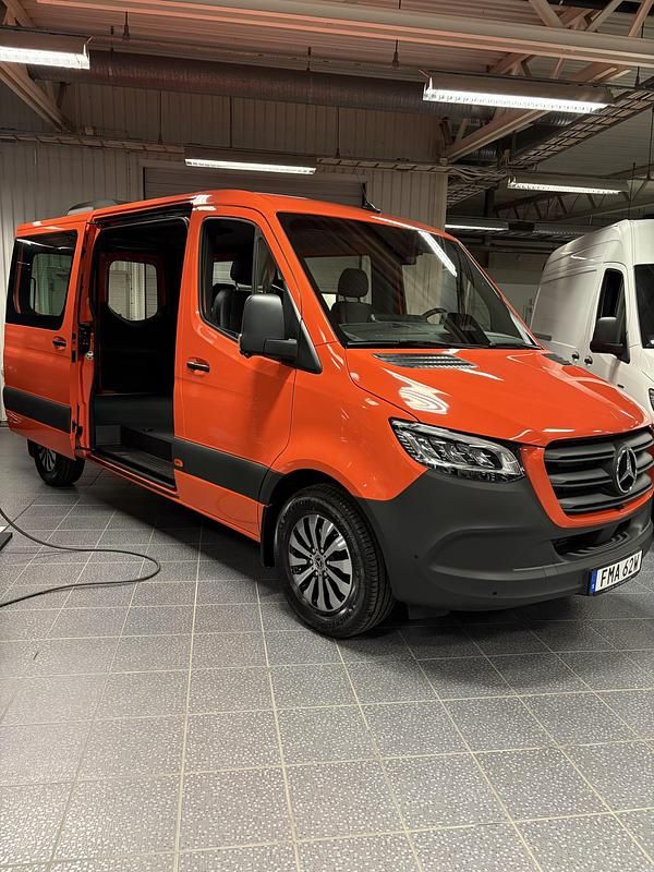 Ny Mercedes Sprinter 150 HK (110 kW) 2025 Orange Van