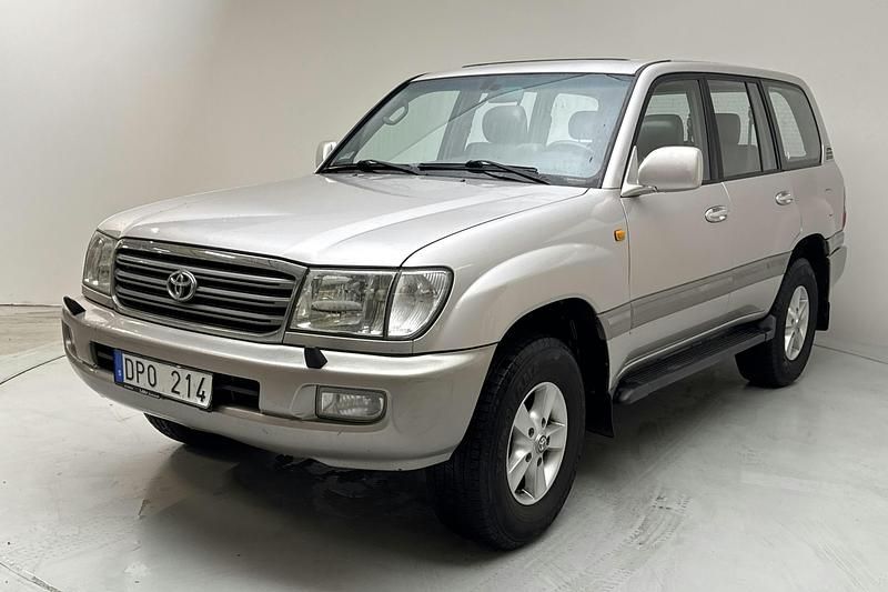Silver Begagnad 2005 Toyota Land Cruiser SUV | 90 000 kr - Bild 1/4