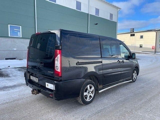 Begagnad Peugeot Expert 163 HK (119 kW) 2014 Svart Van
