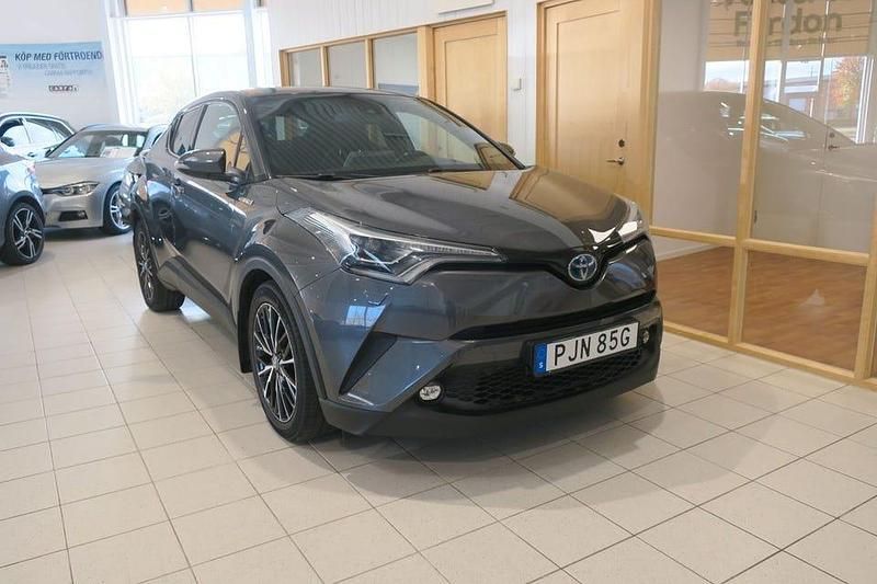 Begagnad Toyota C-HR Executive 122 HK (89 kW) 2019 Mörkgrå SUV