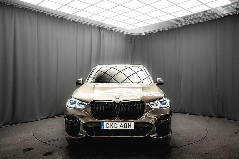 Begagnad BMW X5 M Sport 286 HK (210 kW) 2023 Ljusbrun SUV