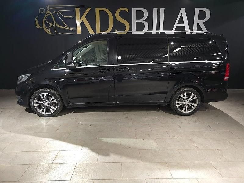 Begagnad Mercedes V250 Avantgarde 190 HK (139 kW) 2014 Svart Minibuss