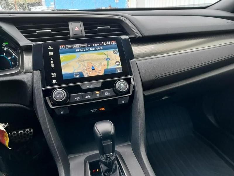 Begagnad Honda Civic 129 HK (94 kW) 2017