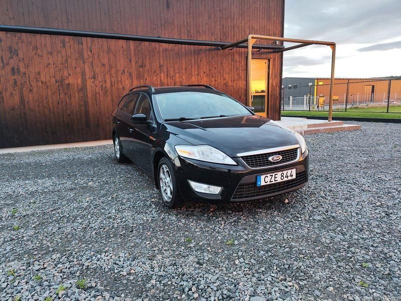Svart Begagnad 2009 Ford Mondeo Trend Kombi | 33 500 kr (Dyr) - Bild 1/4
