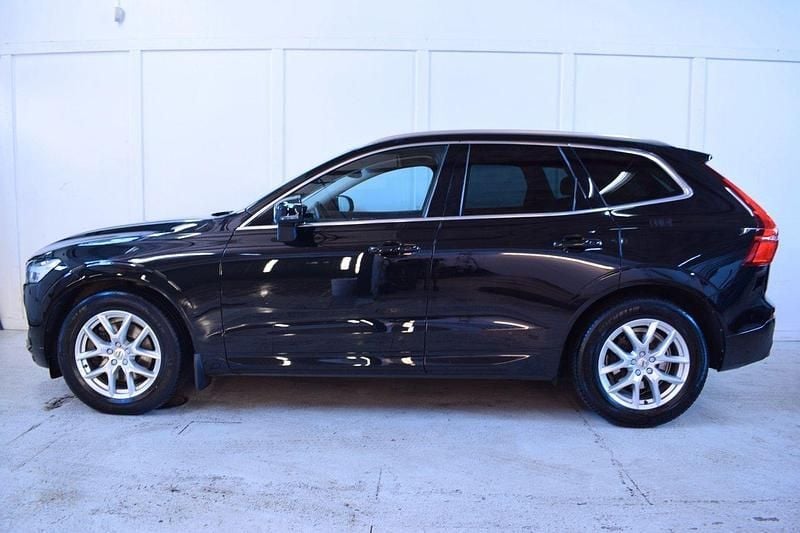 Svart Begagnad 2018 Volvo XC60 SUV | 309 900 kr (Bra pris) - Bild 1/4