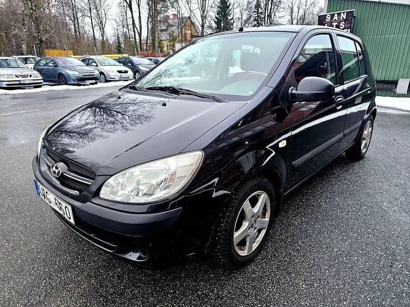 Svart Begagnad 2008 Hyundai Getz Halvkombi | 19 900 kr (Marknadspris) - Bild 1/4