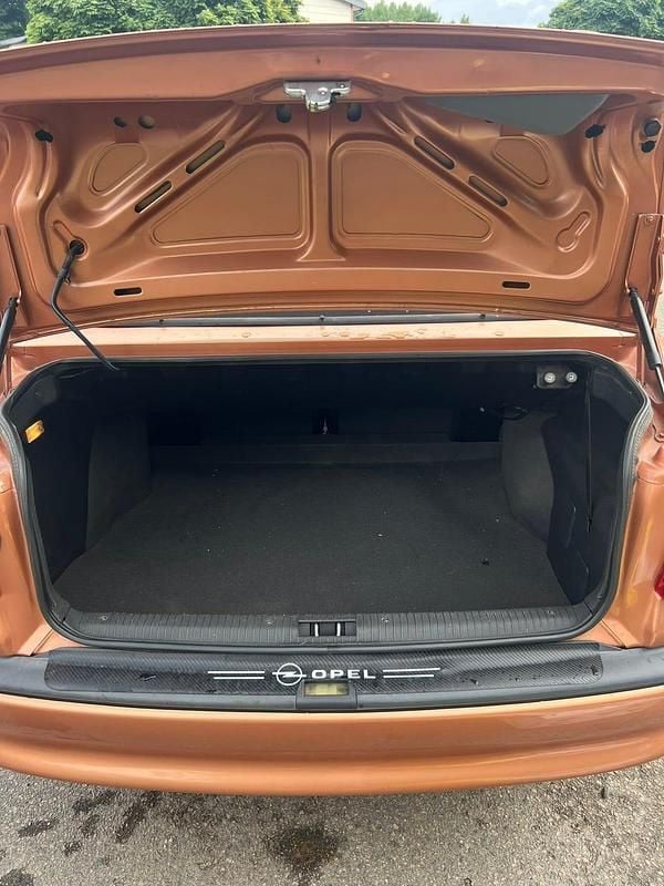 Begagnad Opel Astra 75 HK (55 kW) 2000 Brons Cab