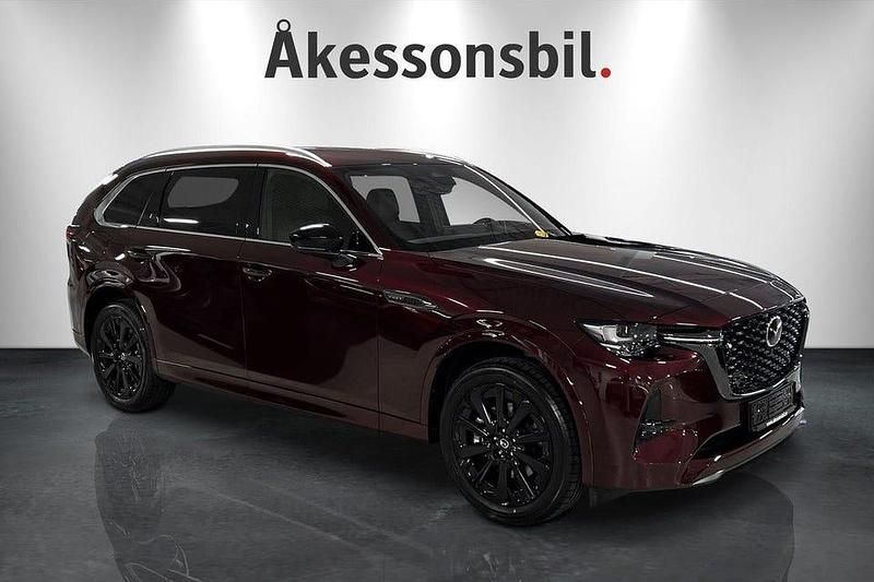 Soul red metallic Ny 2025 Mazda CX-80 Homura-Line SUV | 674 900 kr (Marknadspris) - Bild 1/4