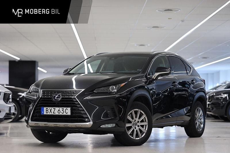 Svart Begagnad 2018 Lexus NX300h Business Edition SUV | 269 900 kr (Marknadspris) - Bild 1/3