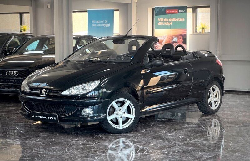 Svart Begagnad 2005 Peugeot 206 CC Cab | 25 900 kr (Marknadspris) - Bild 1/4