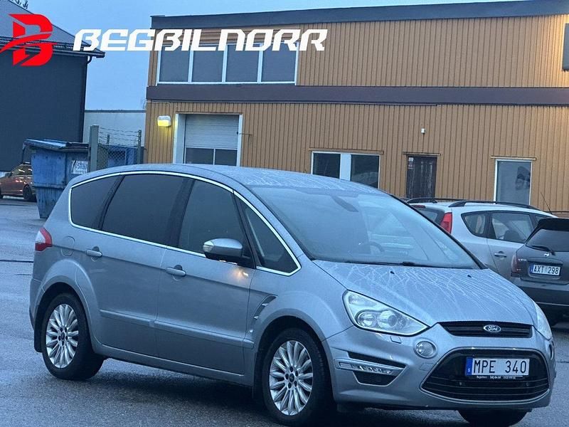 Grå Begagnad 2010 Ford S-MAX S Minibuss | 63 500 kr (Marknadspris) - Bild 1/4