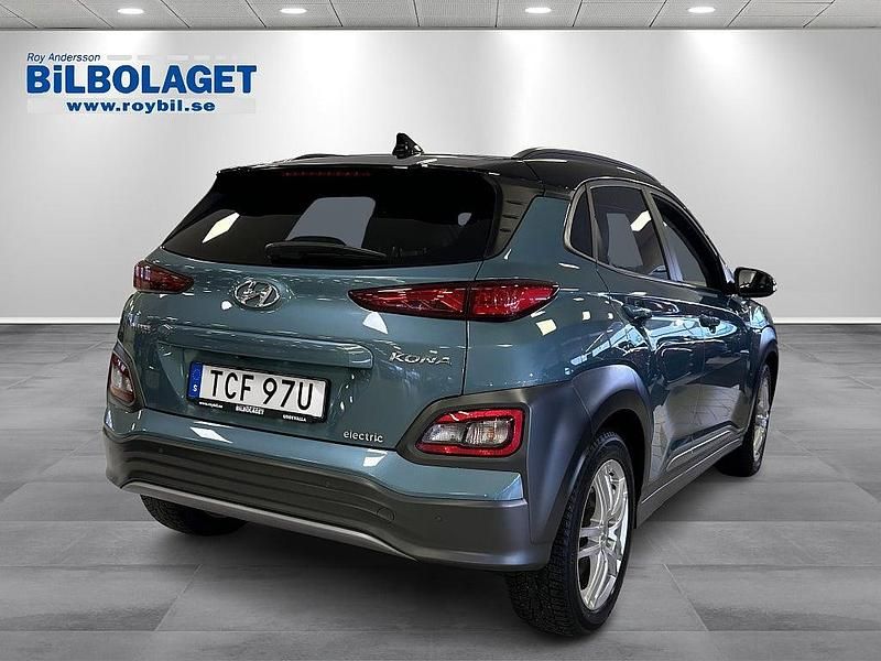 Begagnad Hyundai Kona Premium 150 kW (204 HK) 2020 Ceramic blue metallic SUV