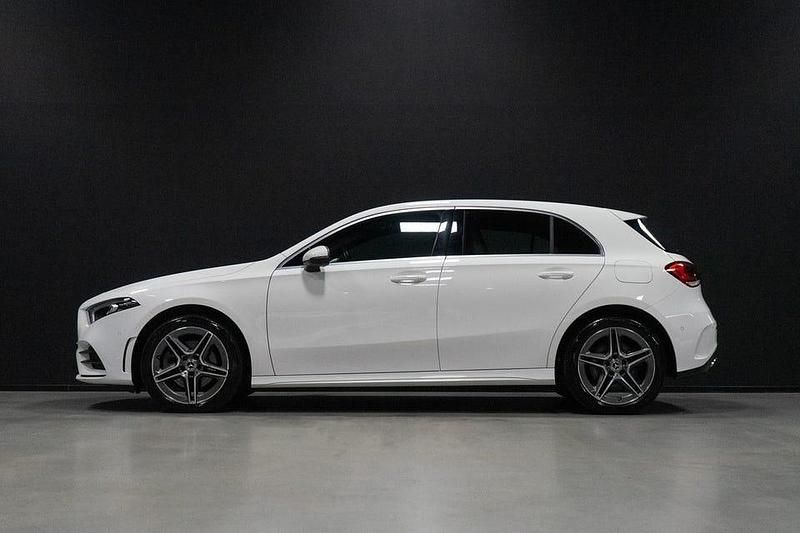 Begagnad Mercedes A250 Advanced 218 HK (160 kW) 2023 Polarvit