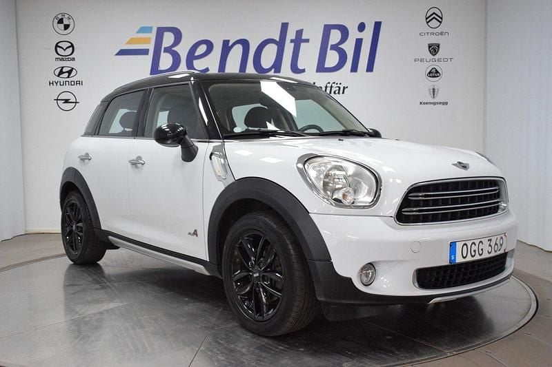 Vit Begagnad 2016 Mini Cooper Countryman Chili SUV | 139 500 kr (Lite dyr) - Bild 1/3