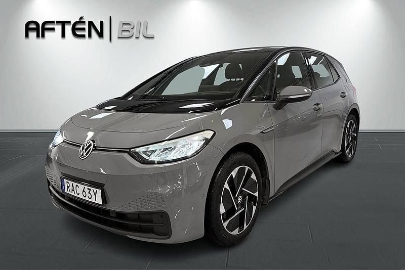 Grå Begagnad 2022 VW ID.3 Pro Performance Halvkombi | 269 800 kr (Marknadspris) - Bild 1/3