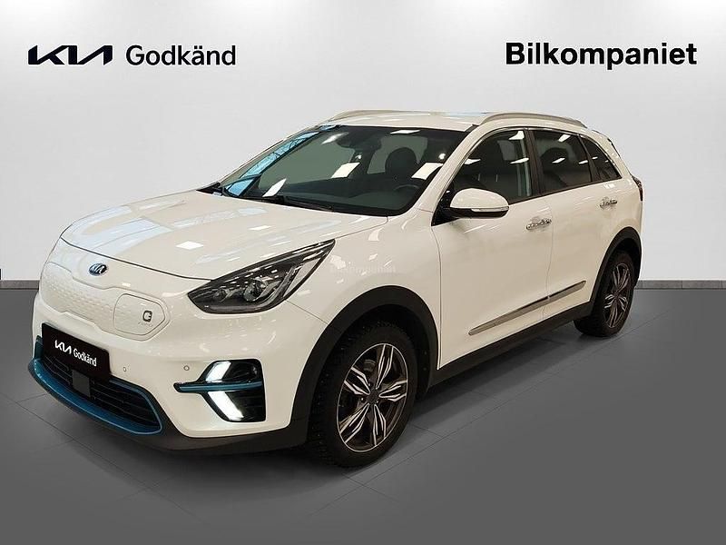 Vit Begagnad 2020 Kia e-Niro Advance SUV | 234 800 kr (Marknadspris) - Bild 1/4