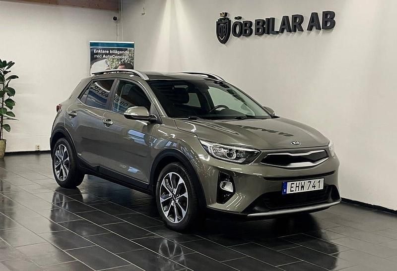 Brun Begagnad 2018 Kia Stonic Advance SUV | 134 900 kr (Marknadspris) - Bild 1/4