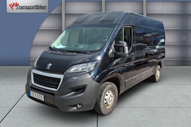 Svart Begagnad 2018 Peugeot Boxer Van | 119 000 kr (Marknadspris) - Bild 1/4
