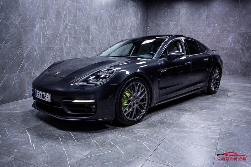 Begagnad Porsche Panamera 4 Sport 462 HK (339 kW) 2021 Grå Sedan