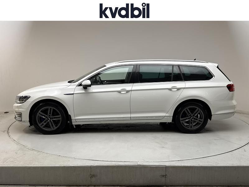 Begagnad VW Passat GTE 2018 Vit Kombi