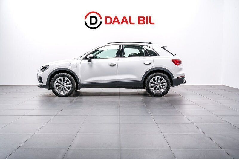 Vit Begagnad 2021 Audi Q3 Proline SUV | 318 700 kr (Lite dyr) - Bild 1/4