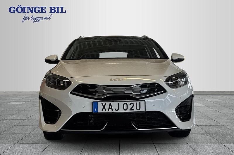 Begagnad Kia Ceed Sportswagon 2024 Vit Kombi
