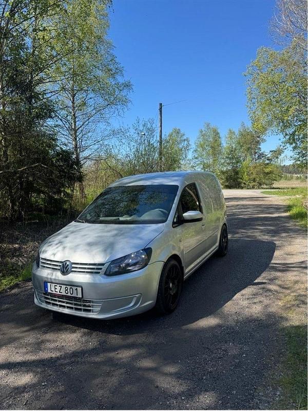 Silver Begagnad 2011 VW Caddy Minibuss | 69 000 kr (Dyr) - Bild 1/4