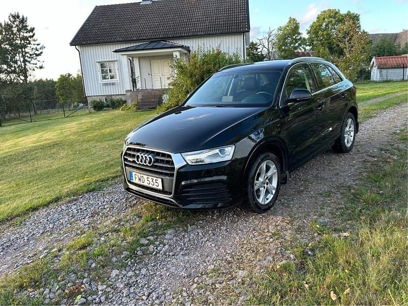 Svart Begagnad 2018 Audi Q3 SUV | 165 000 kr (Bra pris) - Bild 1/4