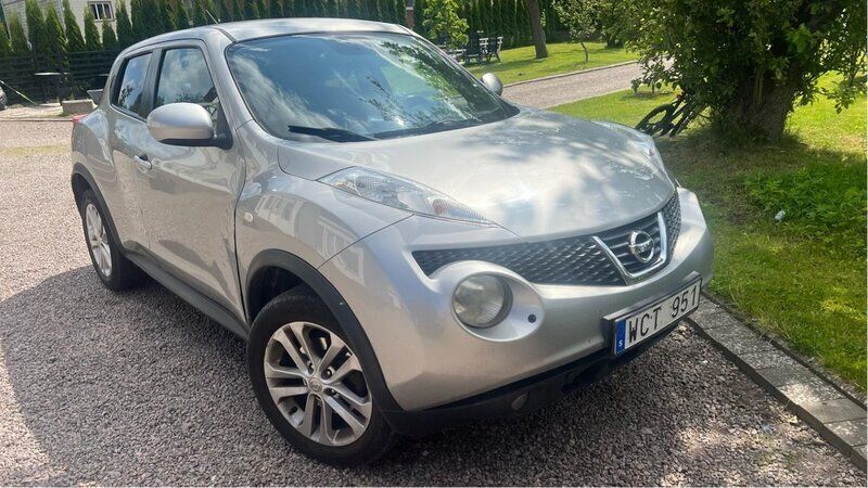 Silver Begagnad 2011 Nissan Juke SUV | 52 000 kr (Bra pris) - Bild 1/4