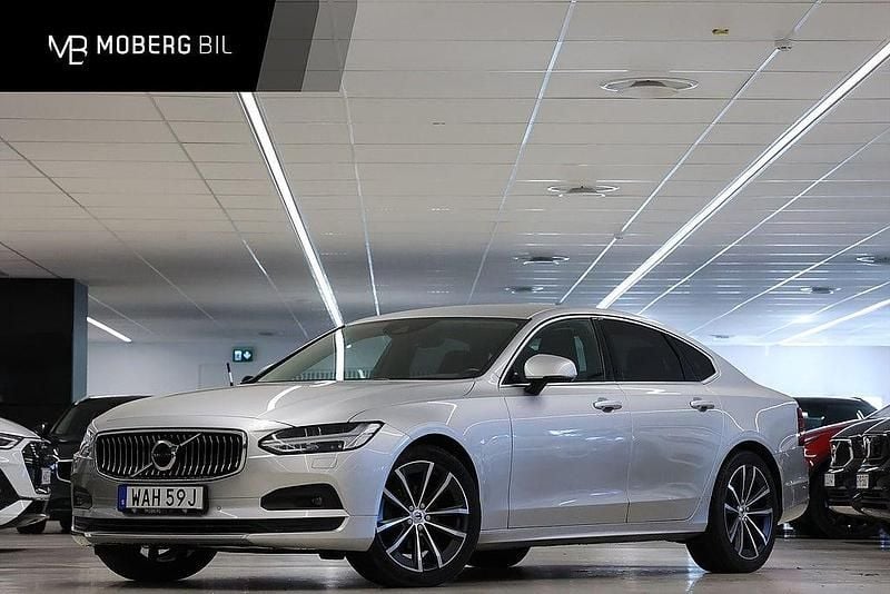 Begagnad Volvo S90 Momentum 197 HK (144 kW) 2021 Silver Sedan