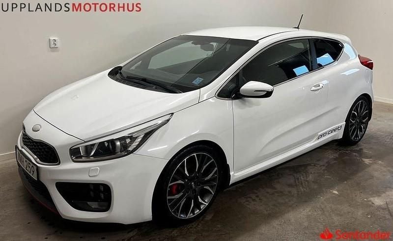 Vit Begagnad 2014 Kia ProCeed GT GT Halvkombi | 89 900 kr (Bra pris) - Bild 1/4