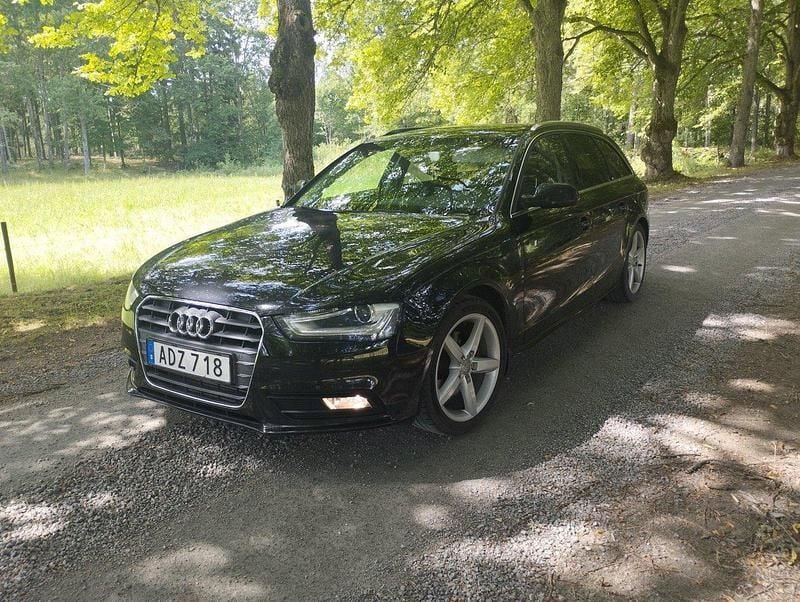 Svart Begagnad 2014 Audi A4 Kombi | 119 900 kr (Marknadspris) - Bild 1/4