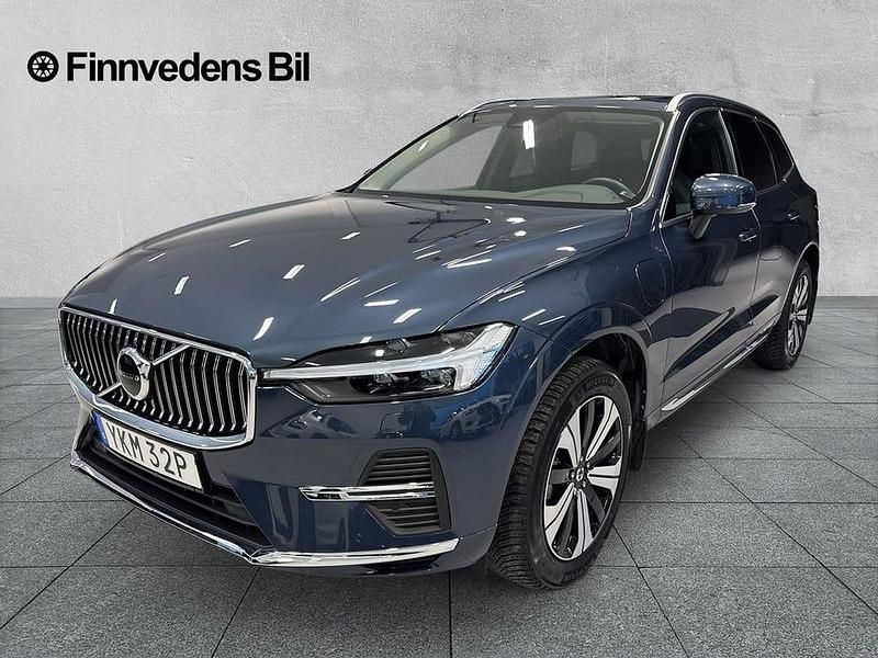 Blå Begagnad 2023 Volvo XC60 Core SUV | 469 000 kr (Marknadspris) - Bild 1/4
