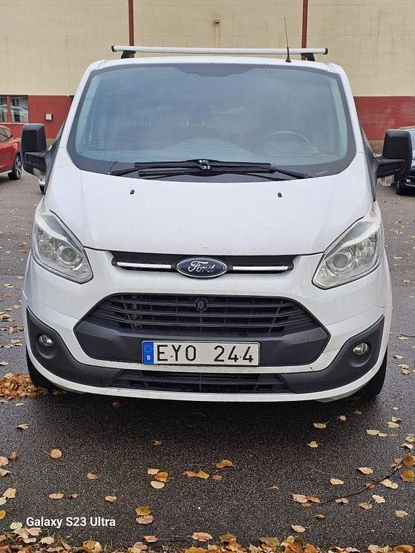 Vit Begagnad 2014 Ford Transit Custom | 89 900 kr - Bild 1/4