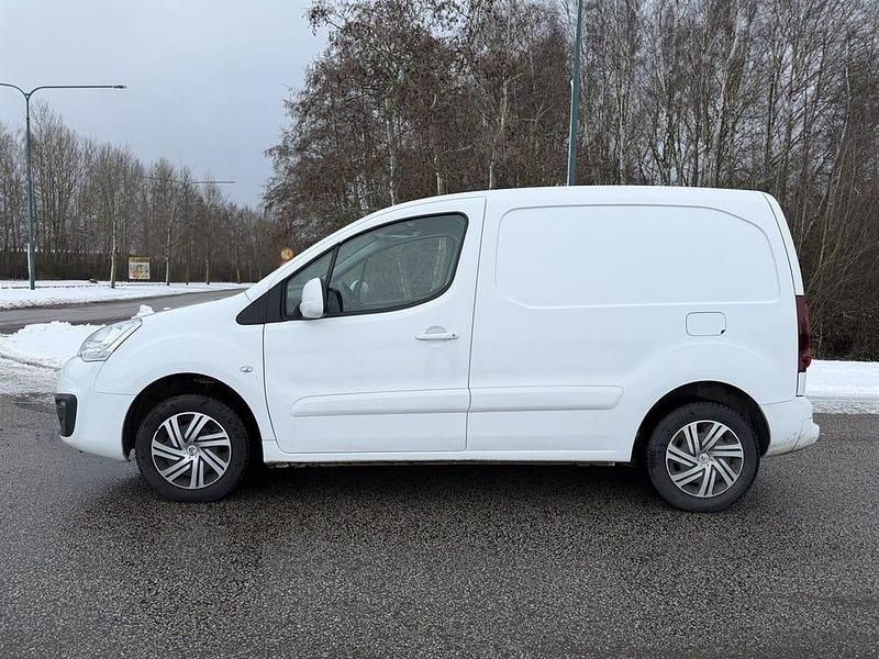 Begagnad Citroën Berlingo 135 HK (99 kW) 2017 Vit Minibuss