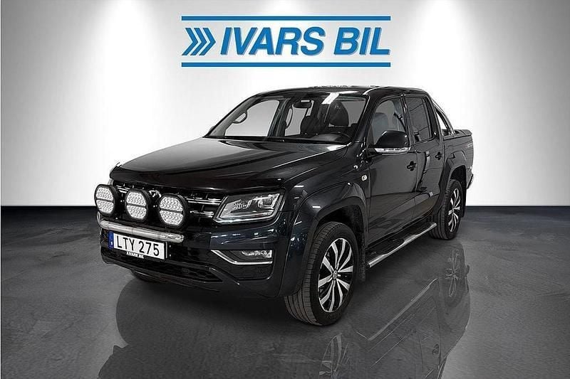 Blå Begagnad 2017 VW Amarok Pickup | 262 500 kr (Marknadspris) - Bild 1/4