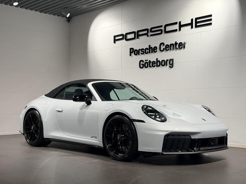 Flerfärgad Ny 2025 Porsche 911 Cab | 2 375 600 kr (Lite dyr) - Bild 1/4