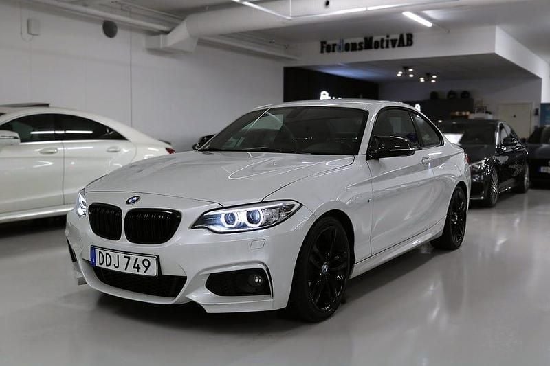 Begagnad BMW 220 M Sport 184 HK (135 kW) 2014 Vit Sportkupé