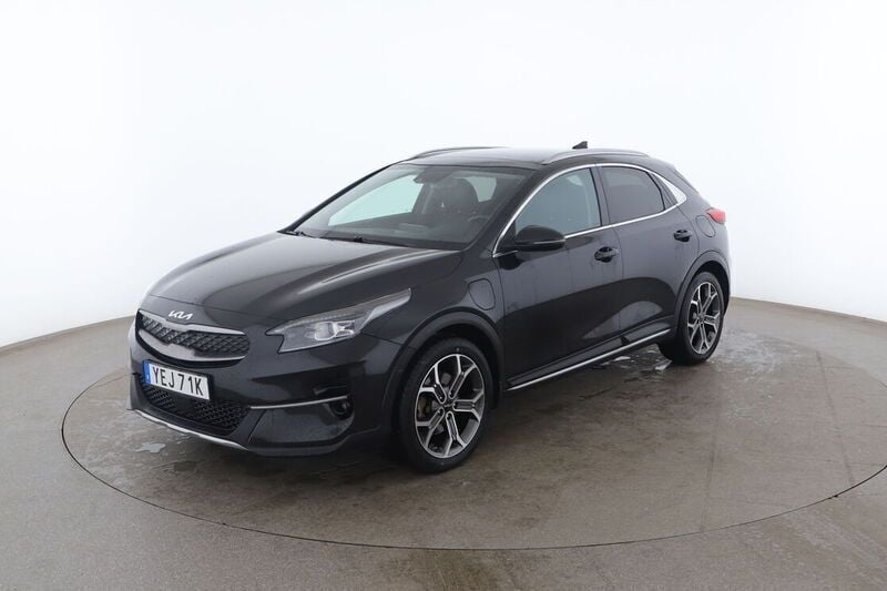 Svart Begagnad 2022 Kia XCeed Advance SUV | 241 000 kr (Marknadspris) - Bild 1/4