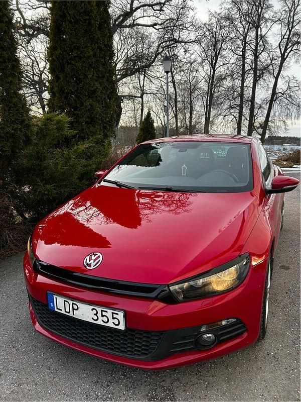 Röd Begagnad 2011 VW Scirocco Sportkupé | 110 000 kr (Bra pris) - Bild 1/4