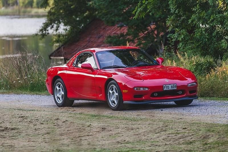 Begagnad Mazda RX7 241 HK (177 kW) 1993 Röd Sportkupé