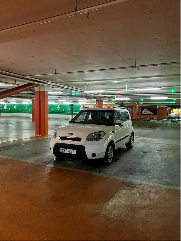Vit Begagnad 2010 Kia Soul 4 SUV | 28 000 kr (Superpris) - Bild 1/4