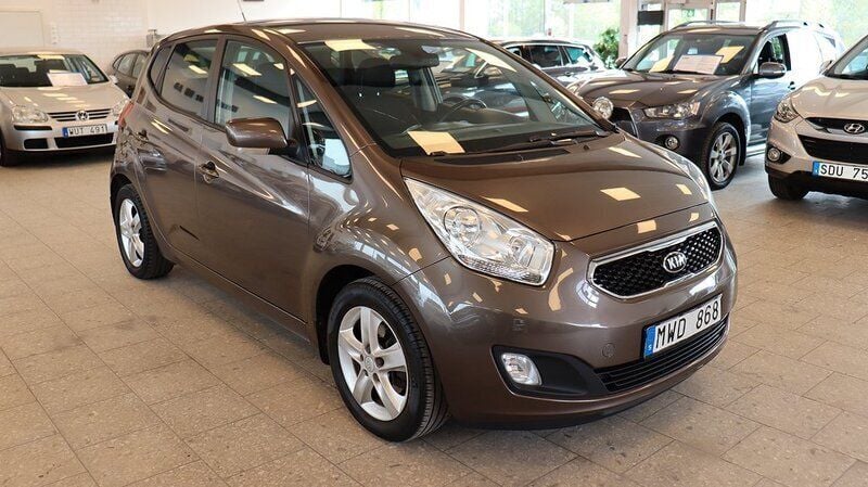 Vit Begagnad 2012 Kia Venga Comfort Halvkombi | 49 900 kr (Lite dyr) - Bild 1/4