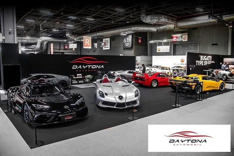 Begagnad Porsche 911 165 HK (121 kW) 1976 Grön Sportkupé