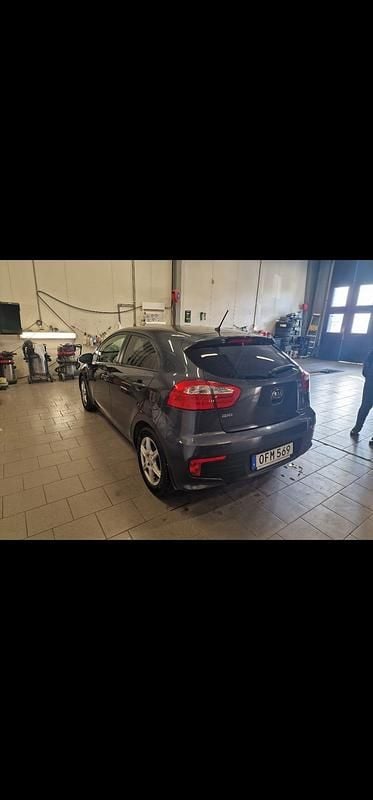 Begagnad Kia Rio 109 HK (80 kW) 2016 Halvkombi