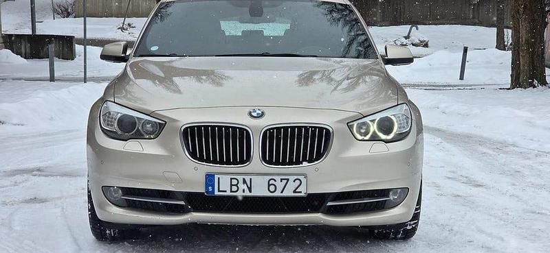 Begagnad BMW 530 Gran Turismo 245 HK (180 kW) 2011 Silver